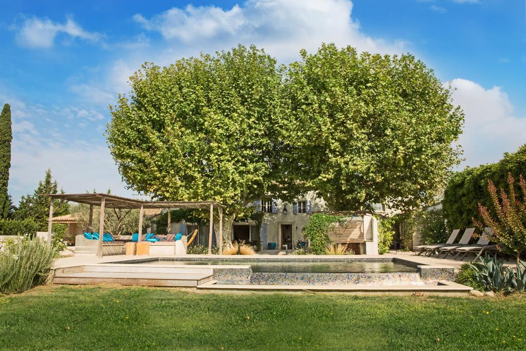 Sous Les Platanes B&B Châteaurenard Екстериор снимка